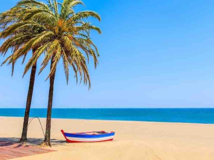 Lovely 1 Bedroom Apartment With Sea Views And Pool Estepona Exterior foto
